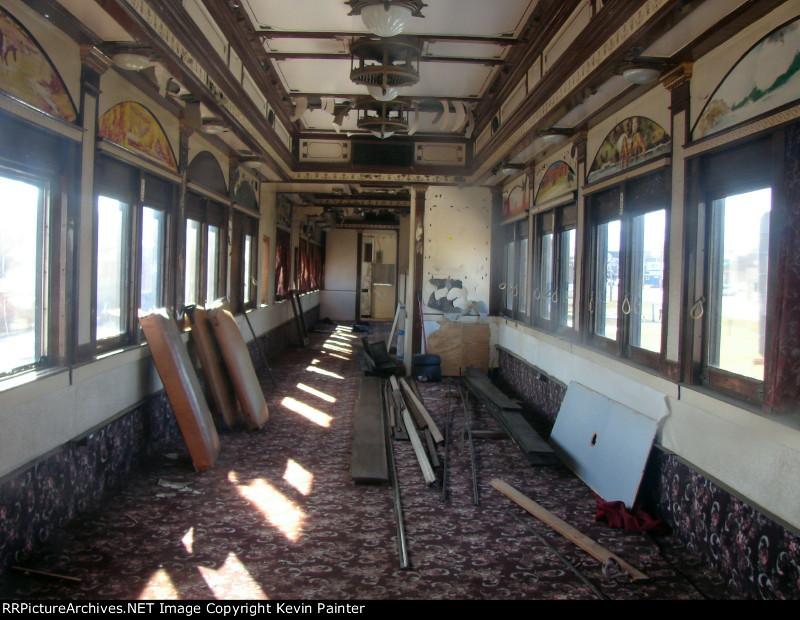 Everett RR parlor-diner interior